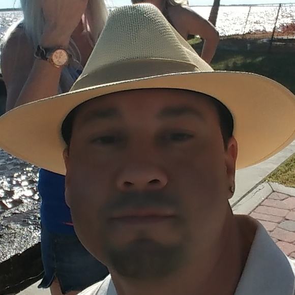 Meet your Posher, Joshua - Picture 2 of 2